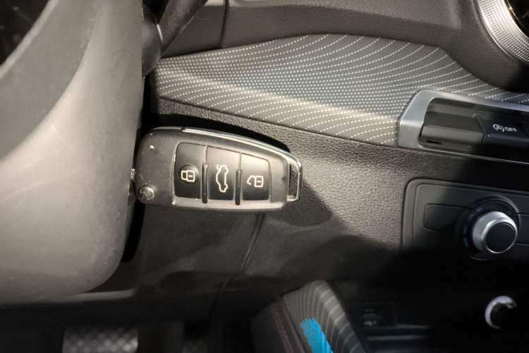 Used Audi Q2L 2022 35 TFSI Progressive Dynamic Edition
