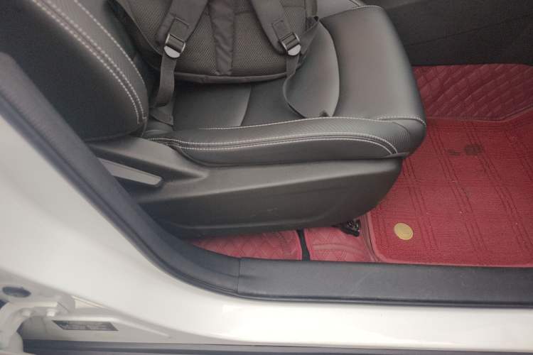 Used Geely Auto Emgrand X7 Sport 2021 Million Edition 1.8TD DCT Two-Wheel Drive Comfort Model
