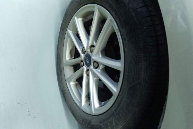 Used Ford Focus 2015 Sedan EcoBoost 125 Automatic Supreme Style Edition
