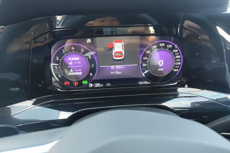 Used Volkswagen Golf 2023 Facelift 280TSI DSG R-Line Lite
