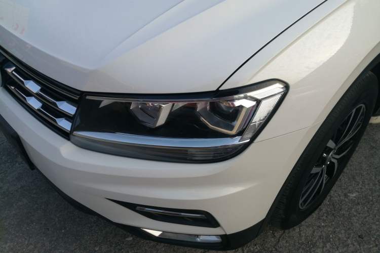 Used Volkswagen Tiguan L 2017 330TSI Automatic Two-Wheel Drive Luxury Edition
