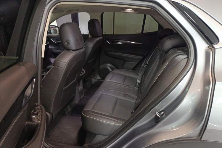 Used Buick Envision 2022 Facelift Encore S 552T Two-Wheel-Drive Luxury Model
