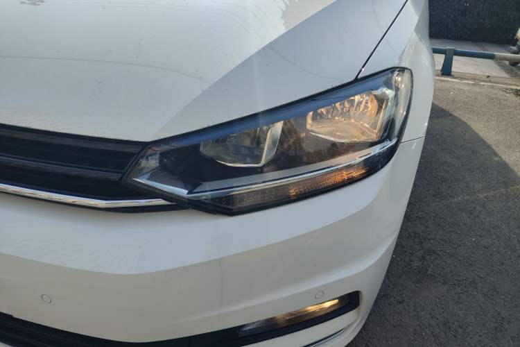 Used Volkswagen Touran 2018 Volkswagen Touran L 280TSI DSG Comfort Edition 7 Seats China VI Standard