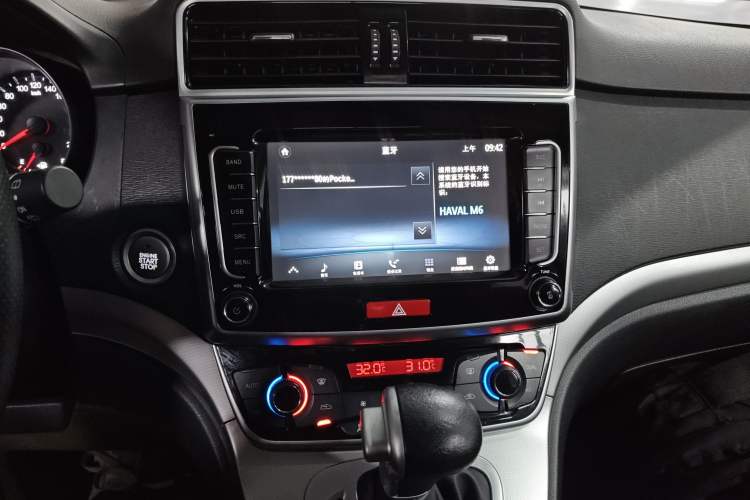 Used Haval M6 2019 1.5T DCT Two-Wheel Drive Value Edition China VI Standard
