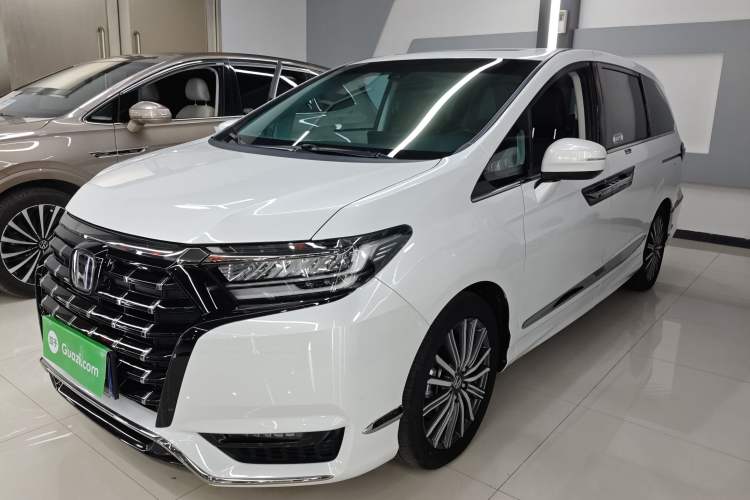 Used Honda Elysion 2022 2.0L eHEV Luxury First Edition