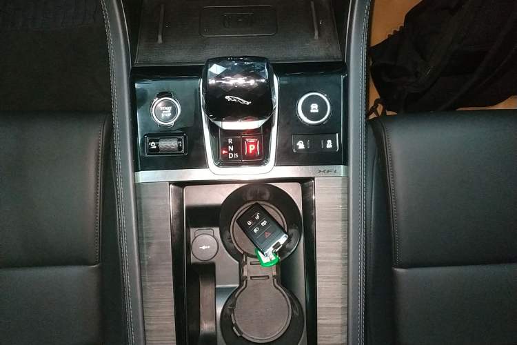 Used Jaguar XFL 2021 XFL 2.0T P200 Two-Wheel-Drive Elite Luxury Edition