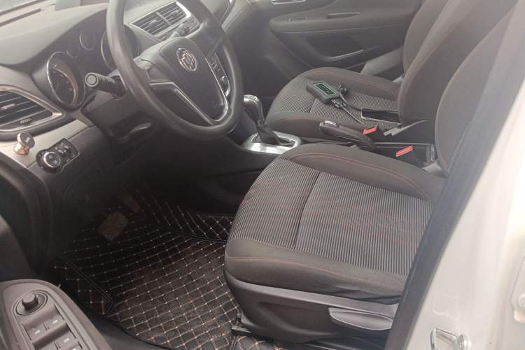Used Buick Encore 2015 1.4T Automatic Two-Wheel Drive Urban Elite Version
