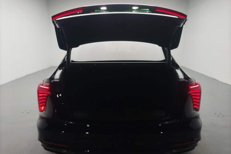 Used Hongqi H5 2025 1.5T DCT Xuan Ying Edition
