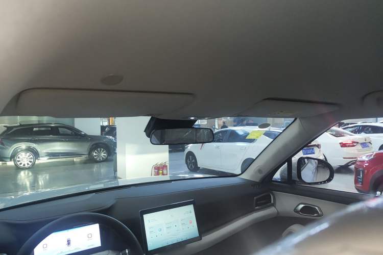 Used BYD Yuan UP 2024 401 km Active Version
