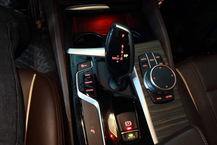 Used BMW 5 Series 2020 530Li Leading Edition Luxury Package
