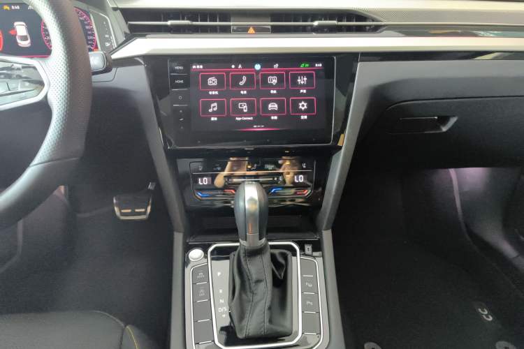 Used Volkswagen FAW-Volkswagen CC 2024 380TSI Striking Edition
