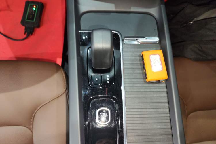 Used Volvo XC60 2023 B5 4x4 Smart Luxury Edition