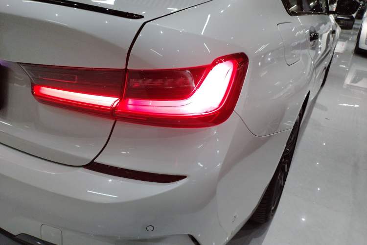 Used BMW 3 Series 2021 325Li M Sport Shadowline Package
