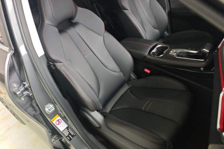 Used Oshan X5 2021 1.6L CVT Flagship Model
