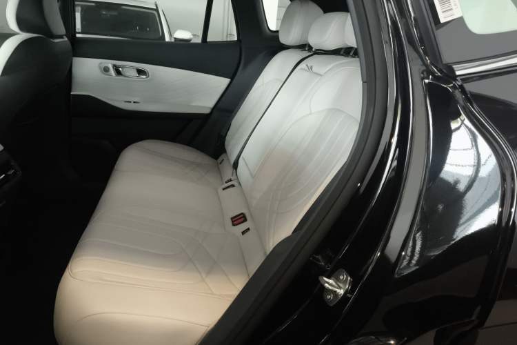 Used  Galaxy Xingjian 7 EM-i 2025 120km Exploration+ Version
