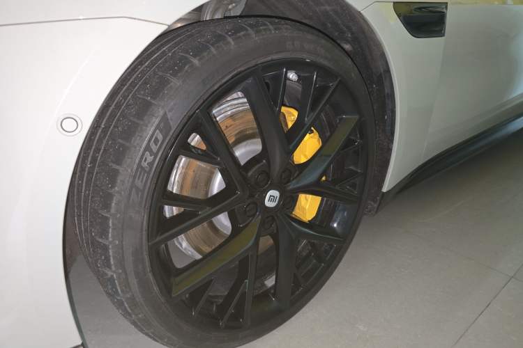 Used Xiaomi Auto SU7 2024 Four-Wheel Drive Ultra-Long Range Advanced Intelligent Driving Max Edition