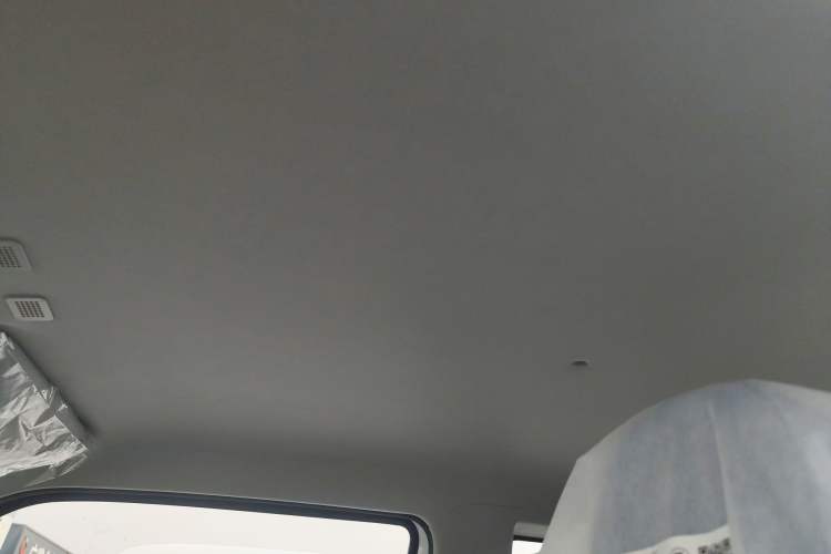 Used Geely Galaxy Panda 2024 Panda Mini 200km Endurance Bear
