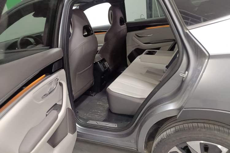 Used BYD Song PLUS New Energy 2025 DM-i Intelligent Driving 160KM Flagship Model
