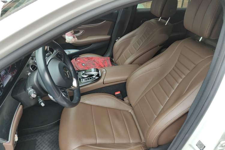 Used Mercedes-Benz E-Class 2016 E 300 L Sporty and Stylish Model