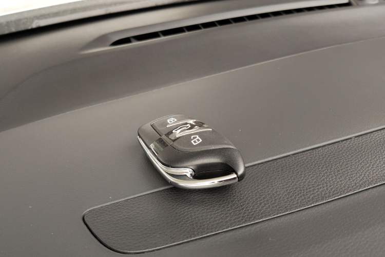 Used Roewe i5 2024 1.5L CVT Luxury Edition