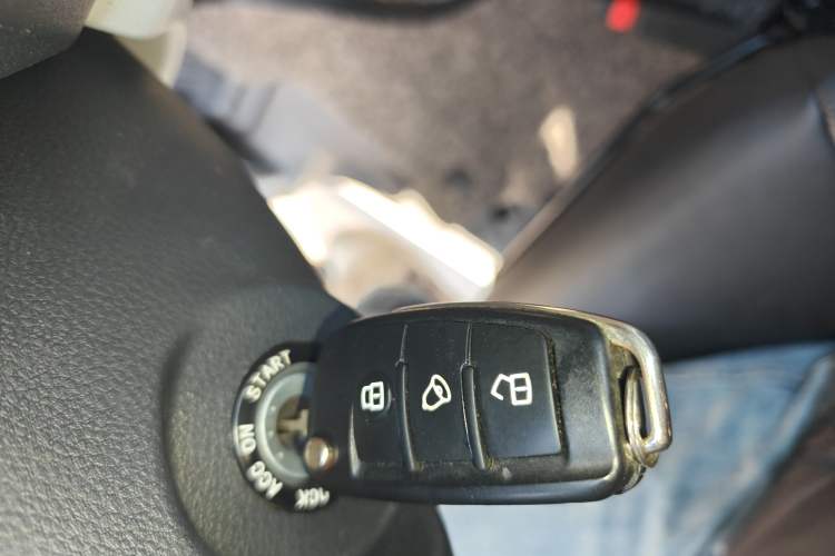 Used  M3 2023 1.8L 5-Seater Classic Edition
