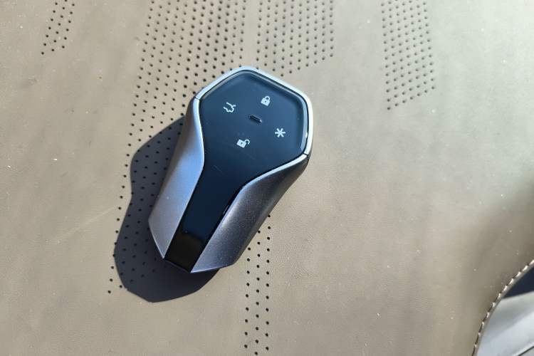 Used  HT 2024 825 Ultra-High Voltage LiDAR Edition
