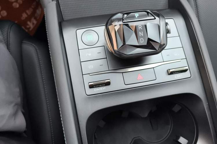 Used BYD Qin L 2025 DM-i Smart Drive 80KM Superior Model