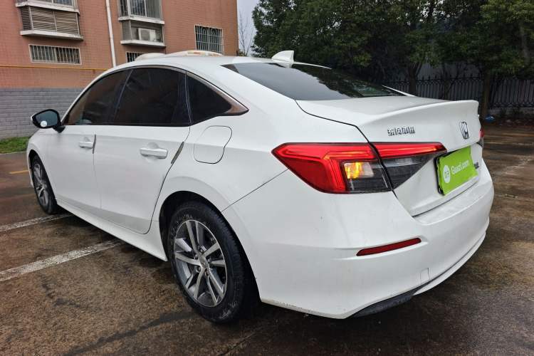 Used Honda Civic 2023 240TURBO CVT Dynamic · Center Stage Special Edition