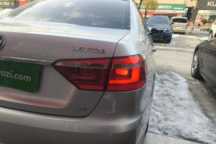 Used Volkswagen Lavida 2013 Revised Version 1.4 TSI DSG Comfort Edition