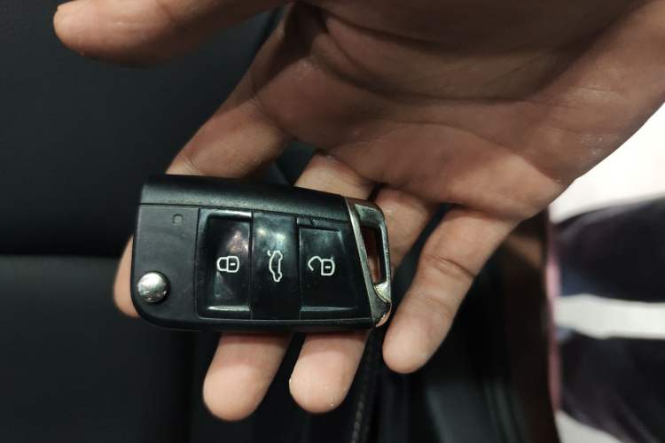 Used Volkswagen Lamando 2017 230TSI DSG Fashion Edition
