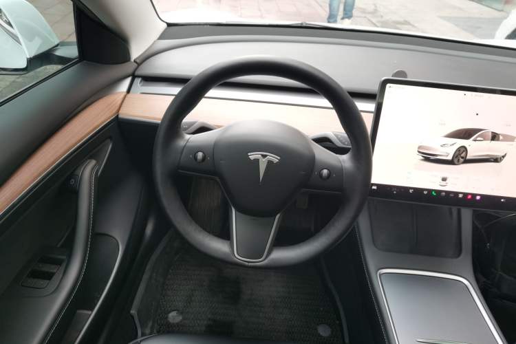 Used Tesla Model 3 2022 Rear-Wheel-Drive Version
