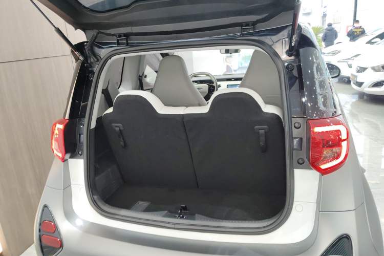 Used Chery Little Ant 2024 Refreshed Version Youth Edition 321 km Beloved Edition 29.23 kWh
