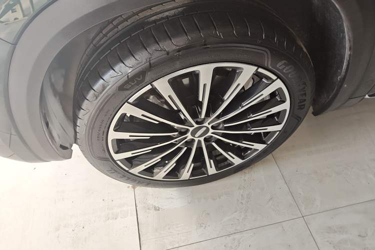 Used Geely Auto Monjaro L 2025 Dongfang Yao 2.0TD Automatic All-Wheel-Drive Wangyue Edition