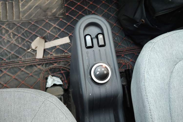 Used Wuling Hongguang MINIEV 2021 Macaron Fashion Model Lithium Iron Phosphate