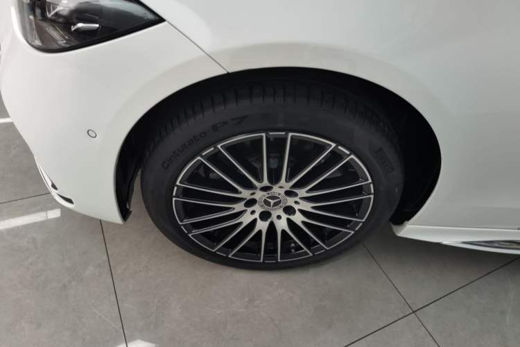 Used Mercedes-Benz C-Class 2024 Restyled C 260 L Sport Edition
