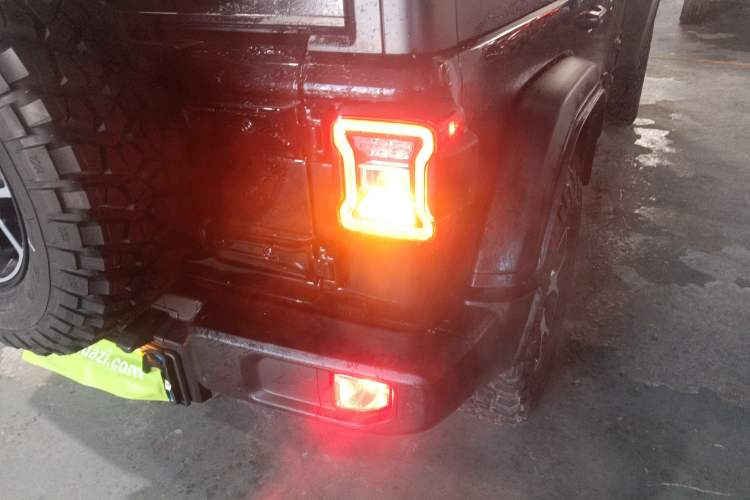 Used  Wrangler 2021 2.0T Robin Hood Four-Door Edition
