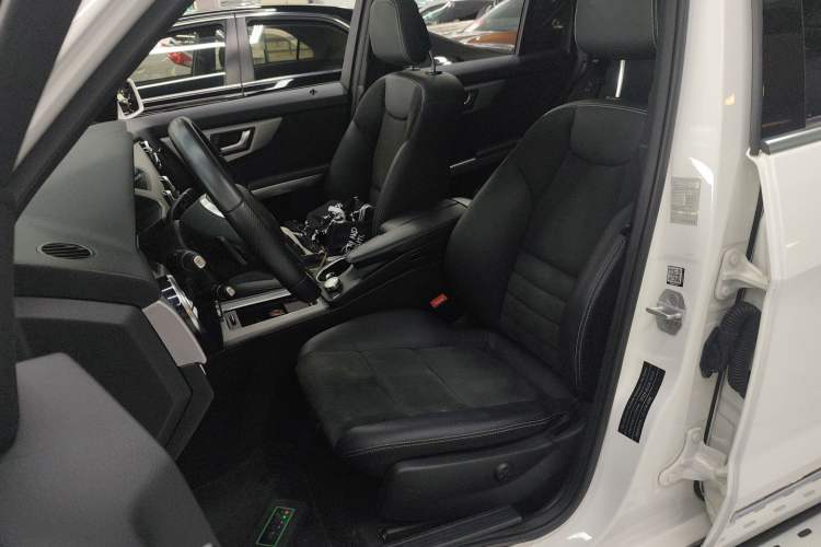 Used Mercedes-Benz GLK-Class 2015 GLK 300 4MATIC Fashion Edition Ultimate Version