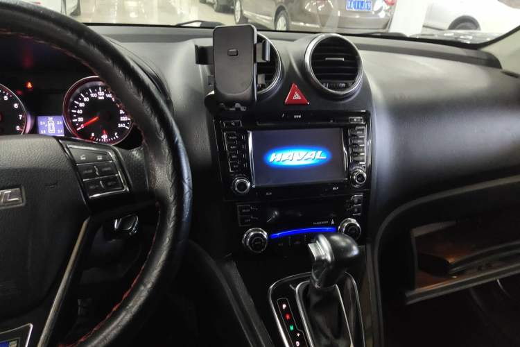 Used Haval H6 2016 Upgraded Model 1.5T Automatic Two-Wheel Drive Elite Version
