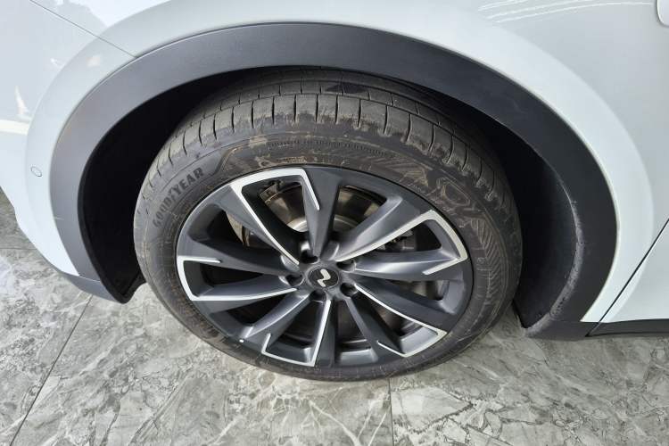 Used ONVO L60 2024 60 kWh All-Wheel Drive
