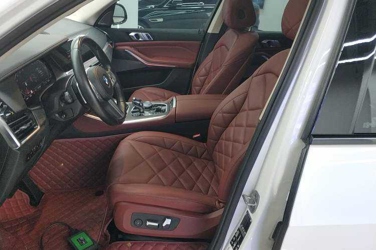 Used BMW X5 2022 Restyled xDrive 30Li Luxury Version M Sport Package
