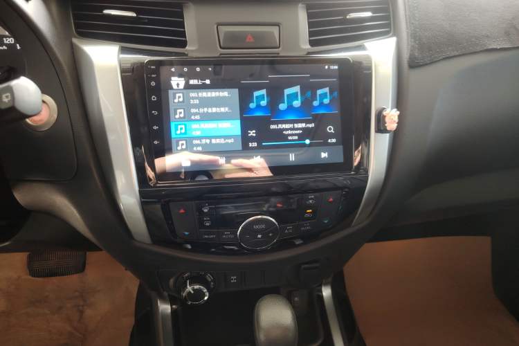 Used Nissan Terra 2018 2.5L Automatic 4x4 Luxury Edition
