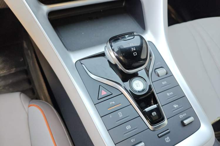 Used BYD Song Pro New Energy 2023 Champion Edition DM-i 71KM Navigation Model