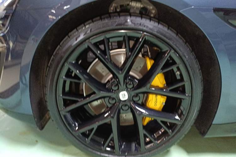 Used  SU7 2024 Four-Wheel Drive Ultra-Long Range Advanced Intelligent Driving Max Edition
