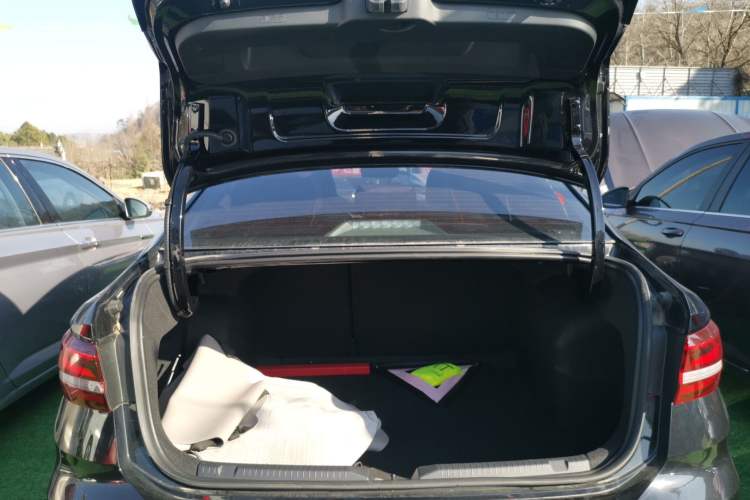 Used Volkswagen Lavida 2024 300TSI DSG Starry Sky Deluxe Edition
