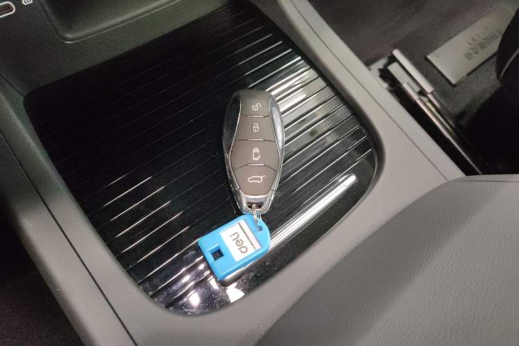 Used Hongqi HQ9 2023 2.0T Smart Connect Flagship Edition
