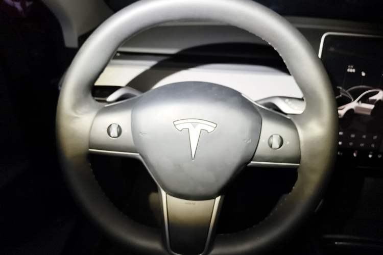 Used Tesla Model Y 2024 Rear-Wheel-Drive Version