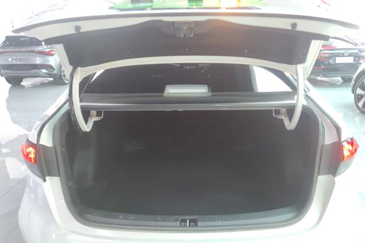 Used Toyota Levin 2023 2.0L Luxury Edition
