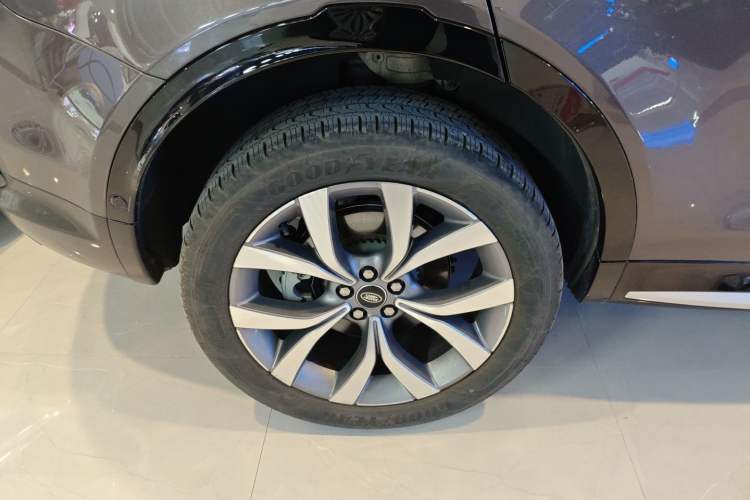 Used Land Rover Discovery Sport 2024 Luxury Custom Edition