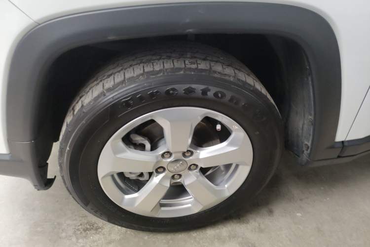 Used  Compass 2019 200T Automatic Family Edition - Connected Large Screen Version
