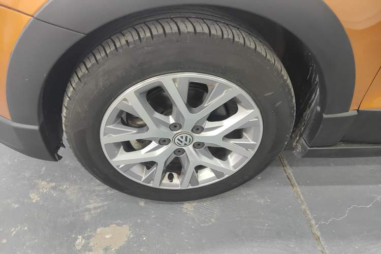 Used Volkswagen Polo 2018 1.5L Cross Polo Automatic